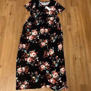 NWT Short Sleeve Loose Maxi Dress with Pockets - XXL